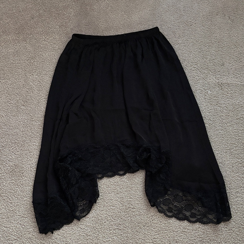 Aerie Handkerchief Elegant Black Lace Hem Skirt size XS NWT